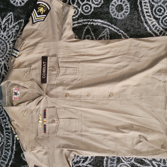 Button Down - Picture 1 of 4